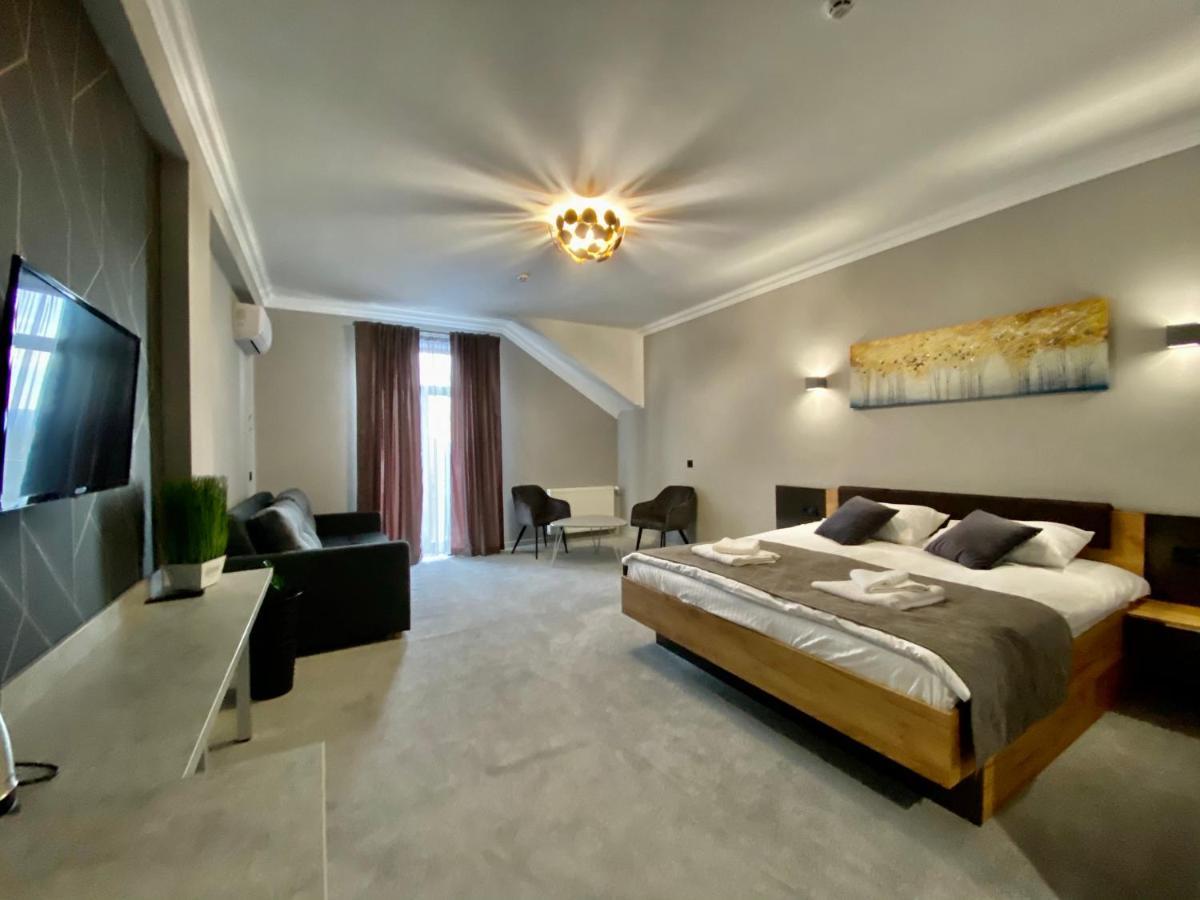 Кайзервальд Карпати Hotell Exteriör bild